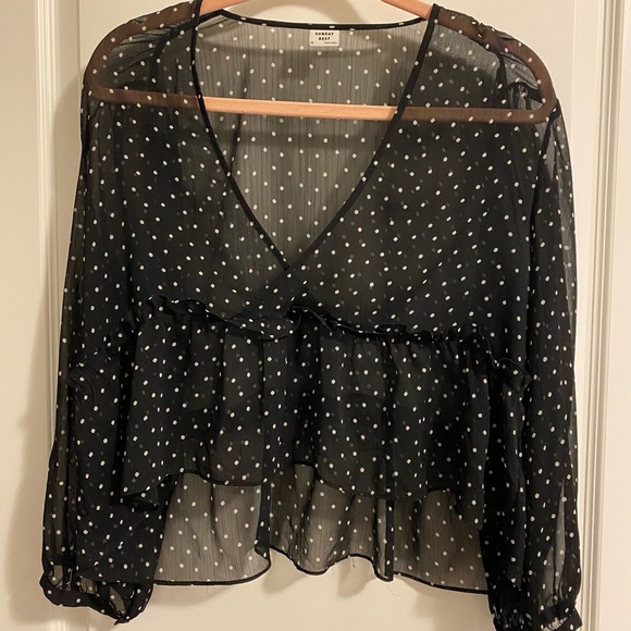 Sunday Best Top - Picture 2 of 3